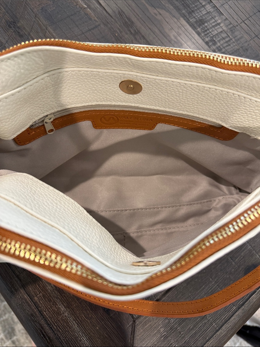 Valentina Italian white pebbled leather crossbody bag with a triple entry design - Picture 9 of 16